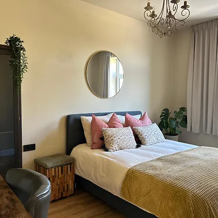 Daire Lovely Spacious