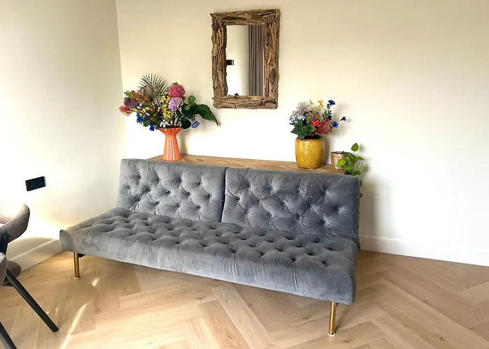 아파트 Lovely Spacious *